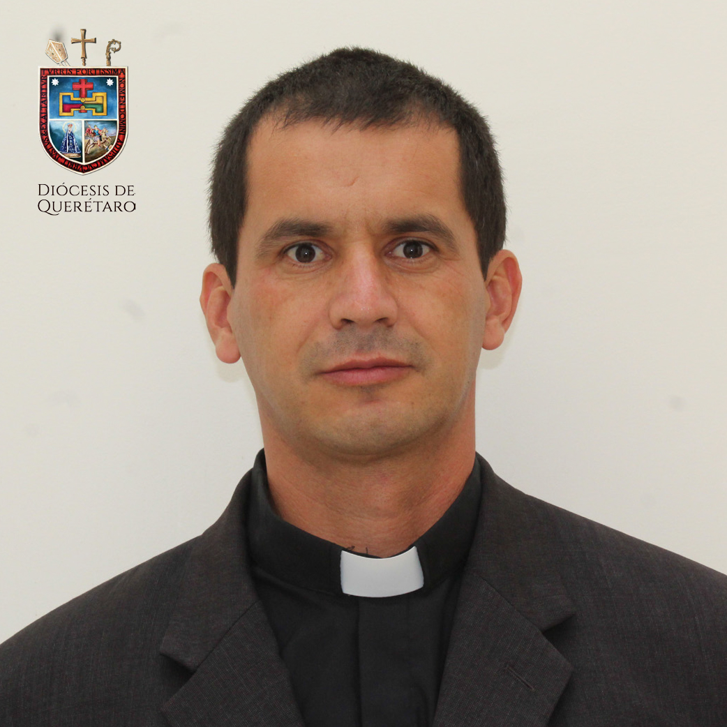 Pbro. Lic. Israel Daniel Servín Tovar